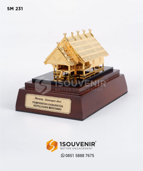 SM 231 Miniatur Rumah Uma Kepulauan Mentawai