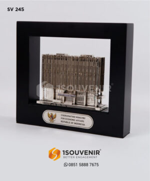 Souvenir Frame Kementerian Koo...