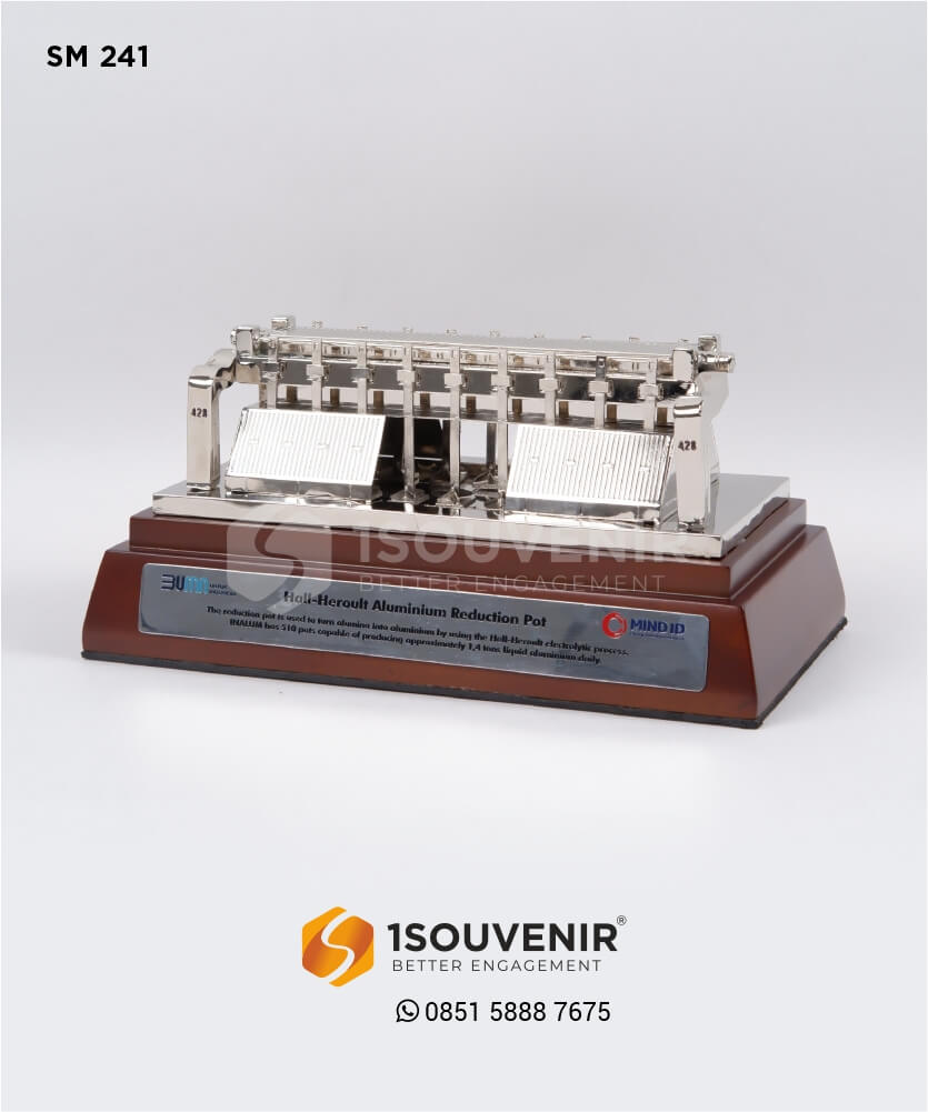 SM 241 Souvenir Miniatur Tungku Peleburan Aluminium Inalum