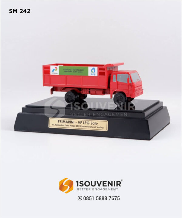 SM 242 Souvenir Miniatur Truk LPG Pertamina Patra Niaga