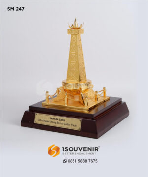 Souvenir Miniatur Tugu Obor KPP Pra...