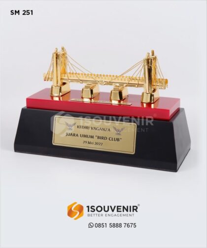 SM 251 Souvenir Miniatur Jembatan Brawijaya