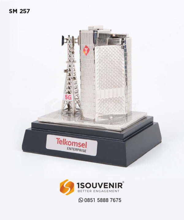 SM 257 Souvenir Miniatur Tower BTS 5G Telkomsel Enterprise