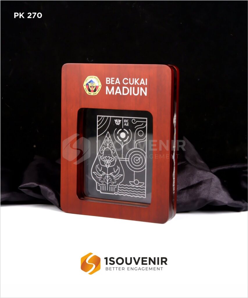 Vandel Plakat Kayu Eksklusif Pilihan Instansi