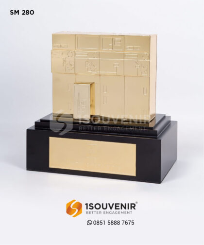 SM 280 Souvenir Miniatur PLN Kudus