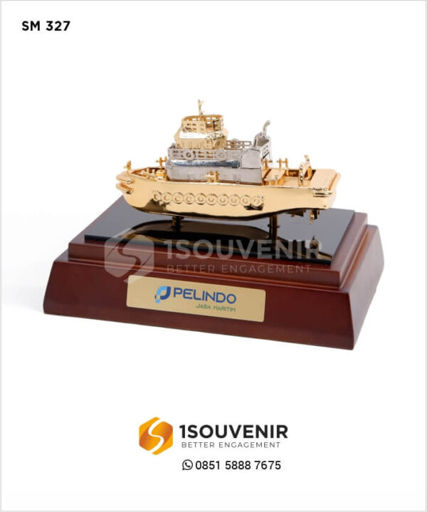 SM327 Miniatur Kapal Jasa Maritim Pelindo