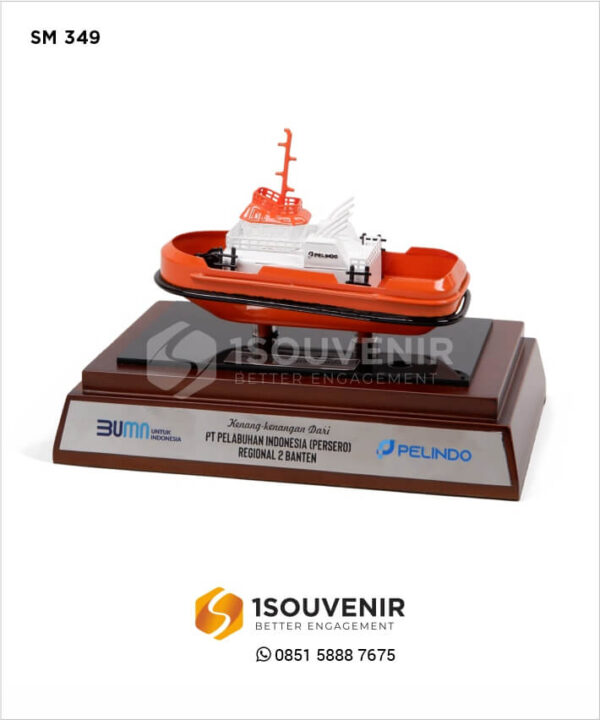 SM349 Miniatur Kapal PT Pelabuhan Indonesia Banten