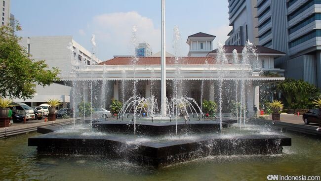 gedung balaikota jakarta