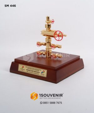 Miniatur Pipa Wellhead Pertami...