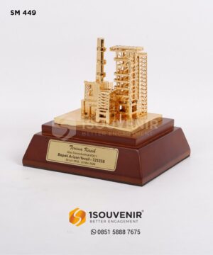 Miniatur Kilang Minyak Pertamina Ci...