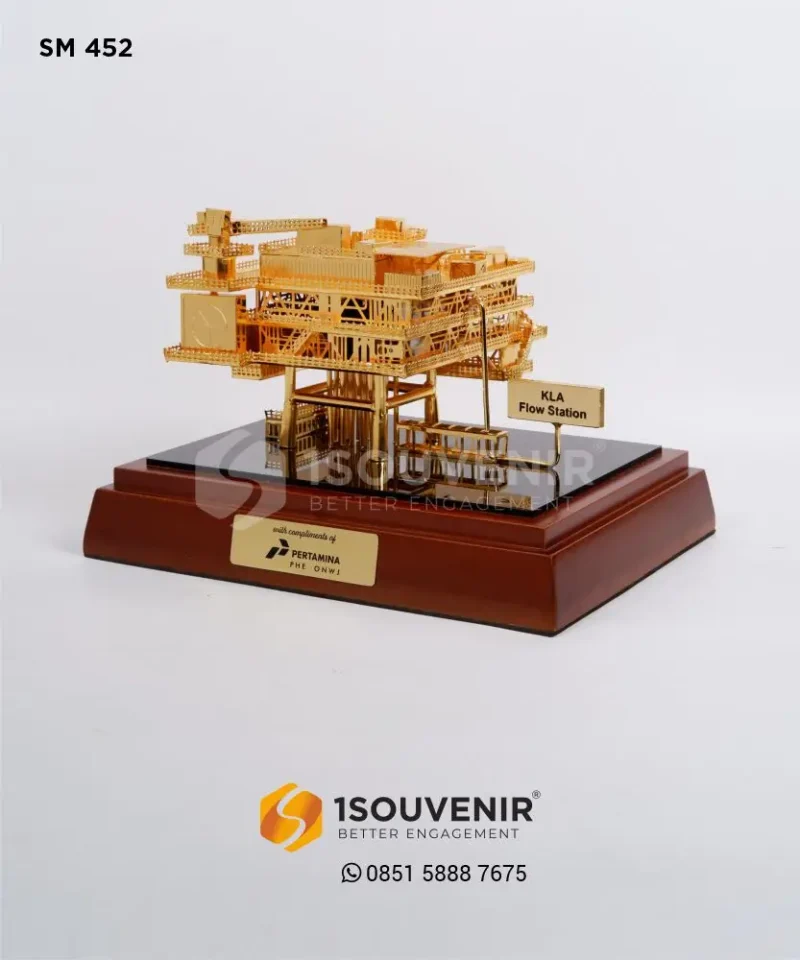 SM452 Souvenir Miniatur Rig Onshore KLA Flow Station Pertamina PHE ONWJ Jakarta