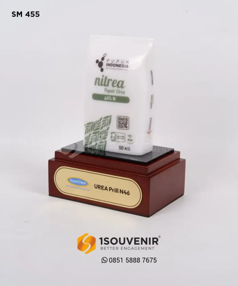 SM455 Souvenir Miniatur Resin Sak Nitrea Pupuk Urea Pupuk Indonesia Bandung