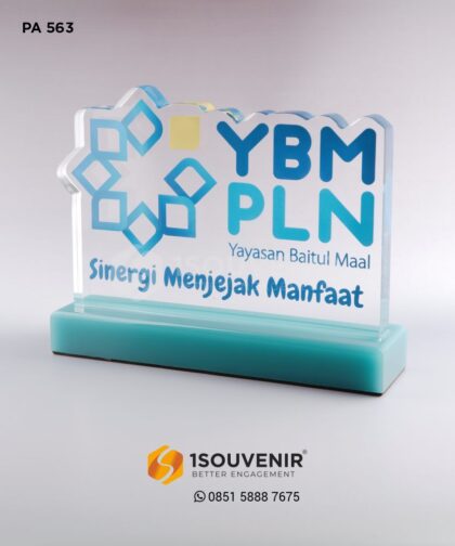 PA563 Plakat Akrilik YBM PLN Yayasan Baitul Maal Sinergi Menjejak Manfaat