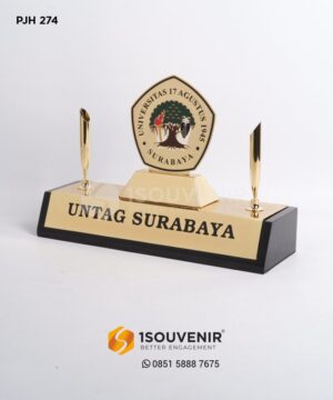 Plakat Pen Holder UNTAG Universitas...