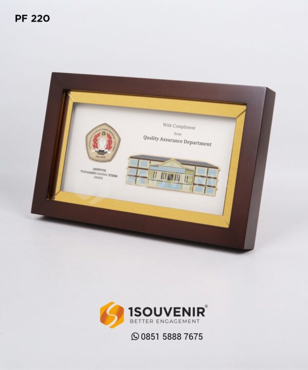 PF220 Plakat Frame Kayu Quality Assurance Department UPN Jakarta