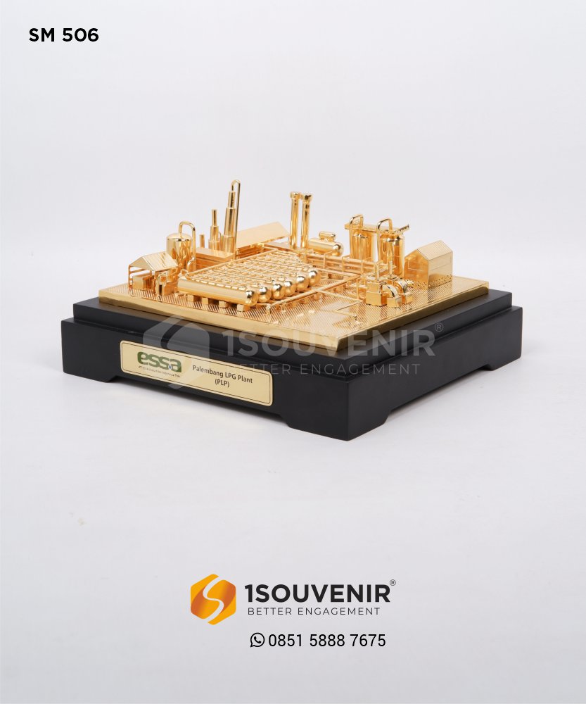 SM506 Souvenir Miniatur Kilang LPG Plant PT Essa Industries Indonesia