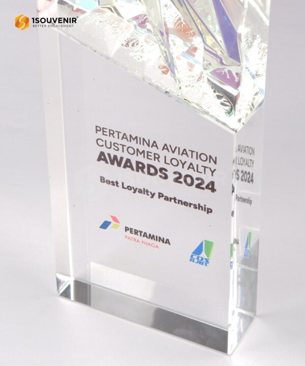 DETAIL_PKR323 Plakat Kristal Pertamina Aviation Customer Loyalty Award 2024 PT Pertamina Patra Niaga