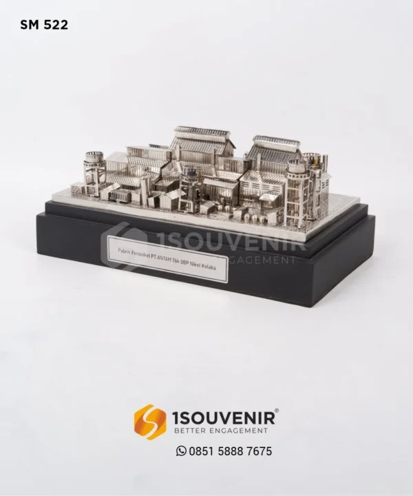 SM522 Souvenir Miniatur Pabrik Feronikel PT Antam Tbk UBP Nikel Kolaka