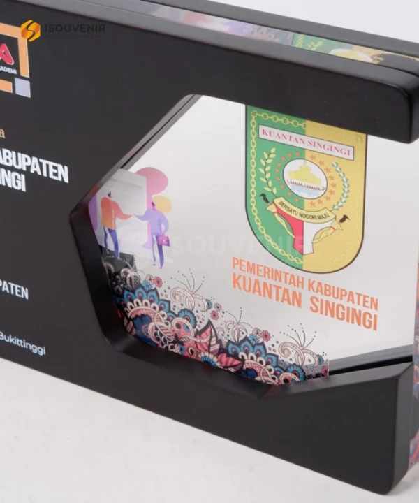 DETAIL-PAK298 Plakat Kayu Akrilik Bimbingan Teknis