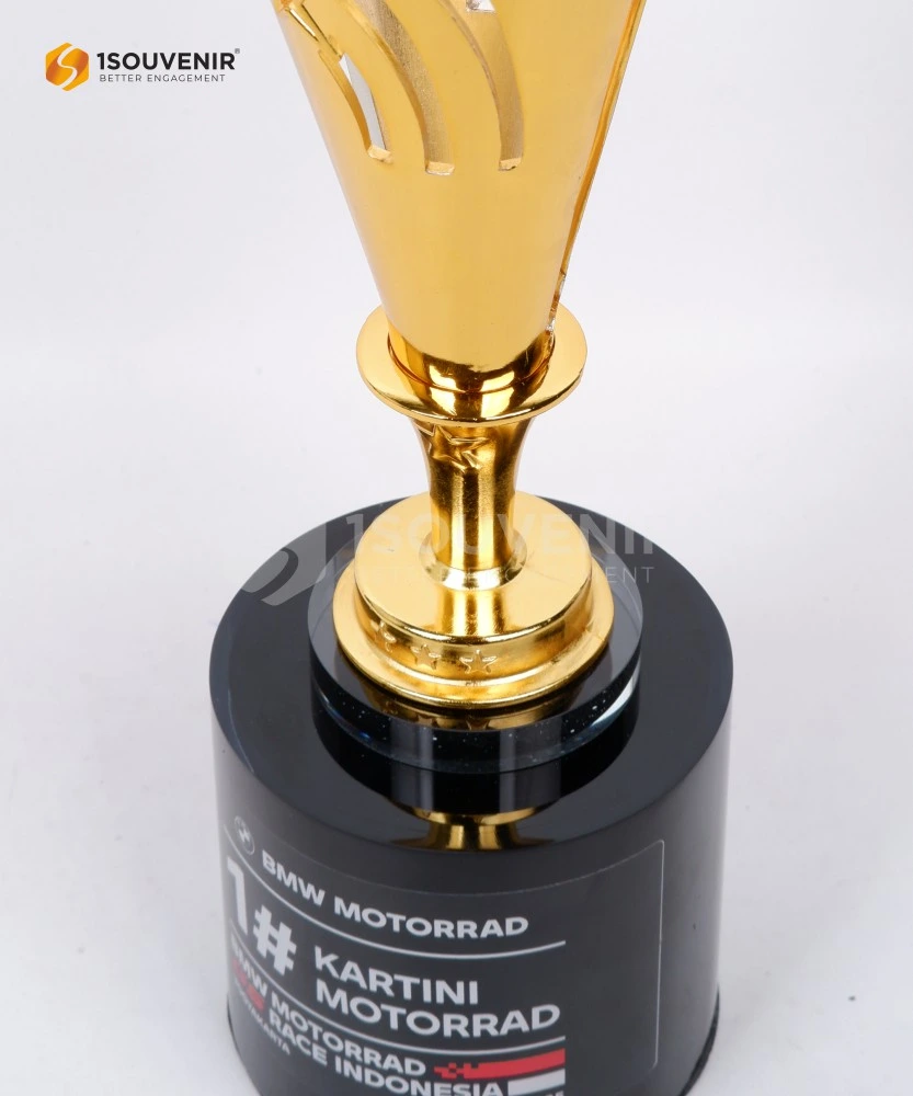 DETAIL-PP343 Piala Penghargaan Kartini Motorrad