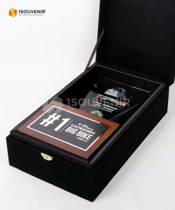 DETAIL2-PP344 Piala Penghargaan Category Big Bike