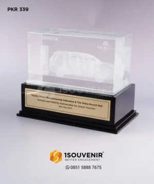 Plakat Kristal Mobil Listrik T...