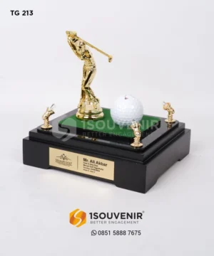 Piala Golf Hole in One Club Merapi ...