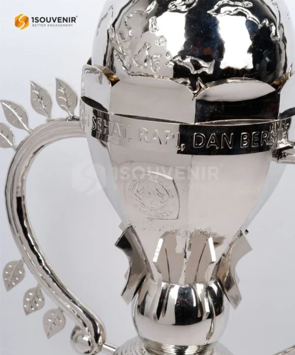 DETAIL-TB268 Piala Bergilir Logam Serasi