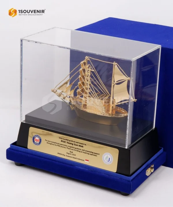 DETAIL2-SM553 Miniatur Universitas Halu Oleo