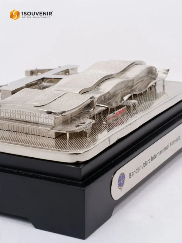 DETAIL-SM563 Miniatur Bandara Internasional Komodo