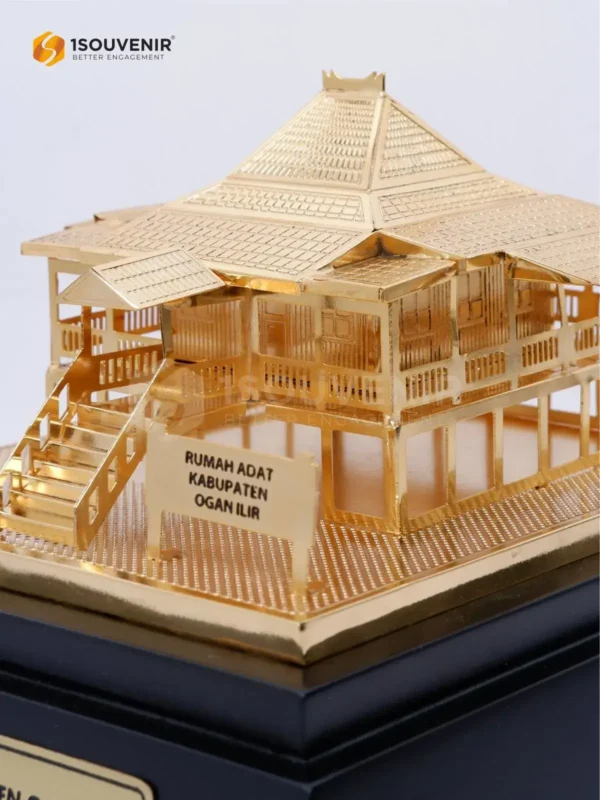 DETAIL-SM564 Miniatur Rumah Adat Pemkab Ogan Ilir