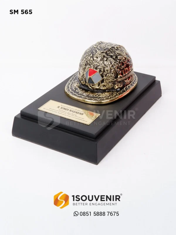 SM565 Miniatur Helm PT Kideco Jaya Agung