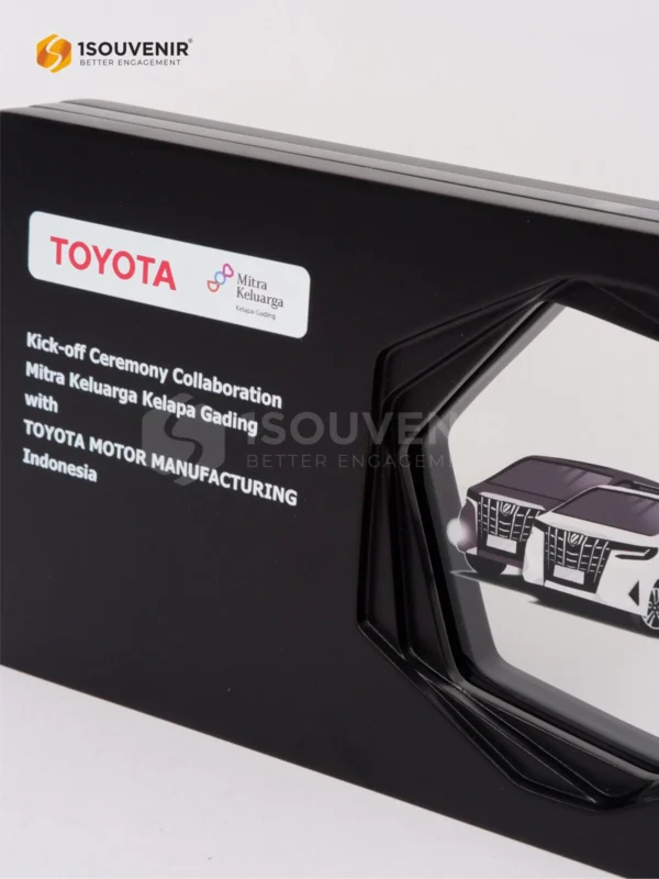 DETAIL-PAK314 Plakat Kayu Akrilik Toyota Motor