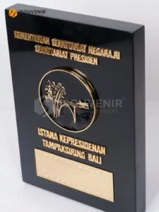 DETAIL-PK595 Plakat Kayu Istana Kepresidenan Tampaksiring
