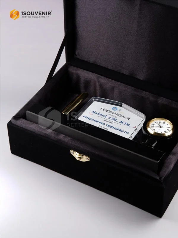 DETAIL2-PJH309 Plakat Pen Holder Pendamping Terinspiratif
