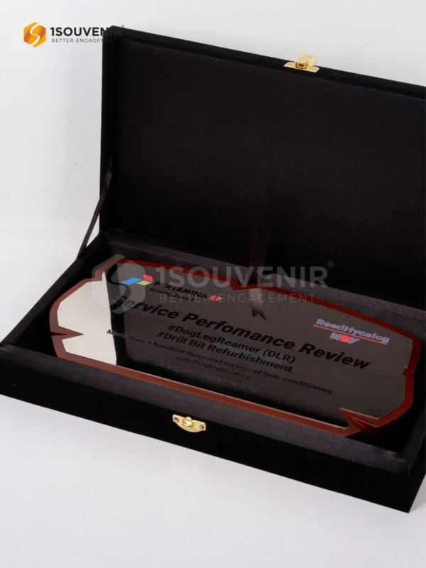 DETAIL2-PK604 Plakat Kayu Service Performance Review.