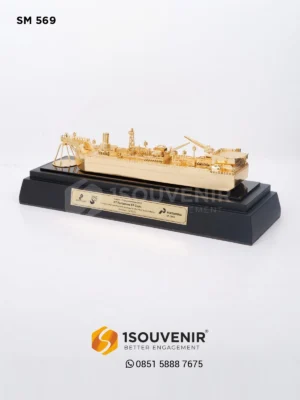 Miniatur Kenang-kenangan Supplier E…