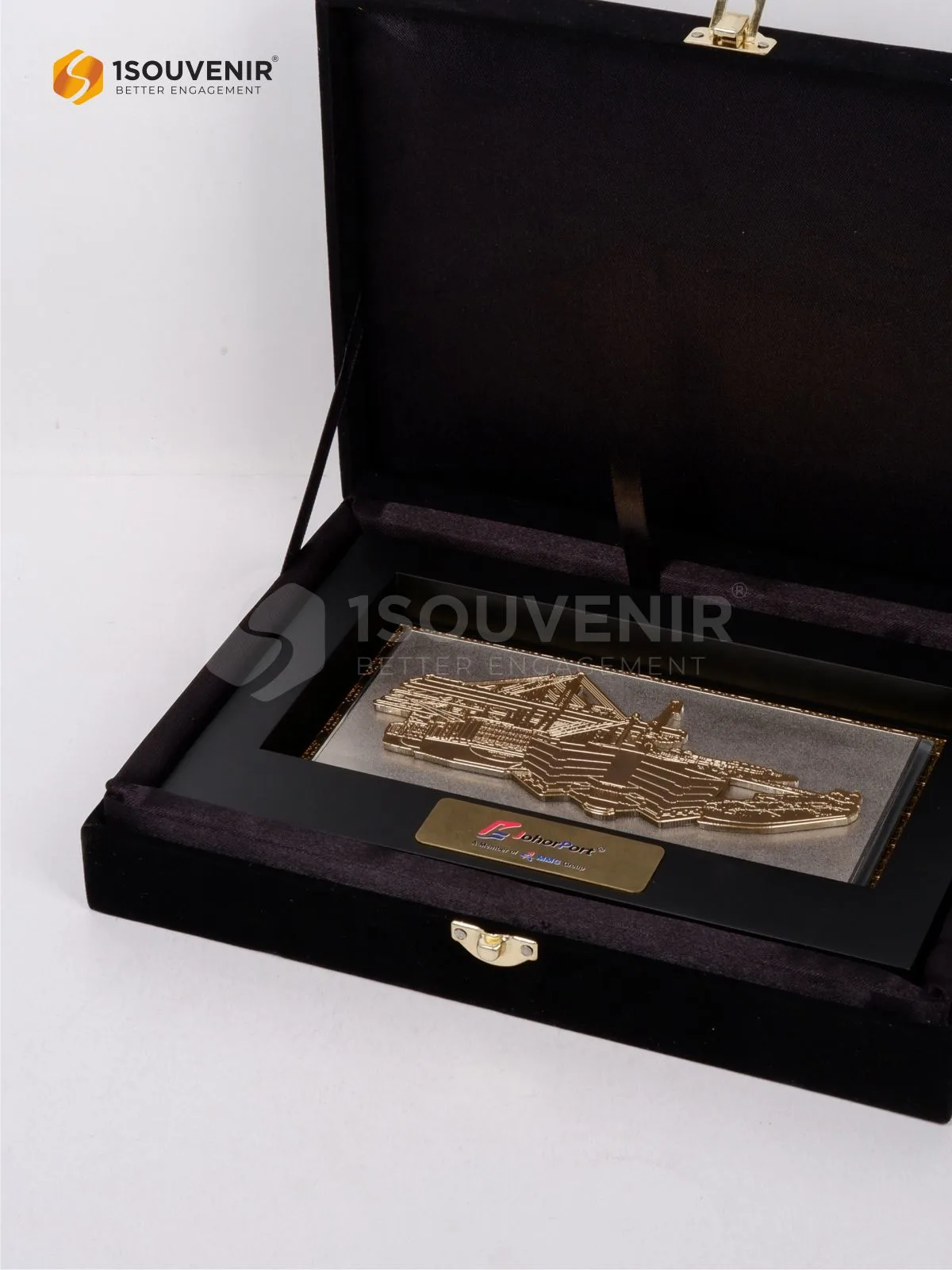 Plakat Frame Kenang-kenangan dari Johor Port, Member of MMC Group DETAIL2-PF281 Plakat Frame Johor Port