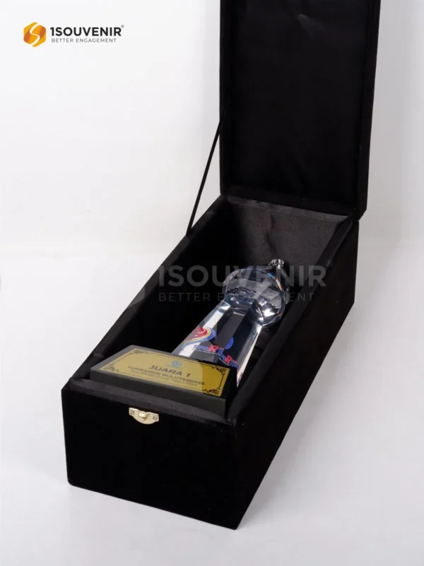 DETAIL2-TO261 Piala Olahraga Bulutangkis Jasa Marga