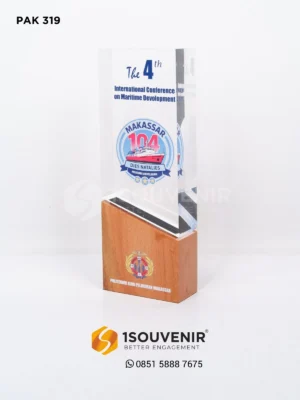 Plakat Kayu Akrilik Kenang-kenangan…