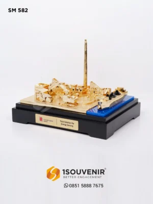 Miniatur Pembangkit Listrik Batubar...