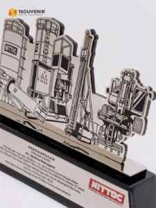 1Souvenir Indonesia DETAIL-PL344 Plakat Logam Nittoc Contruction Indonesia