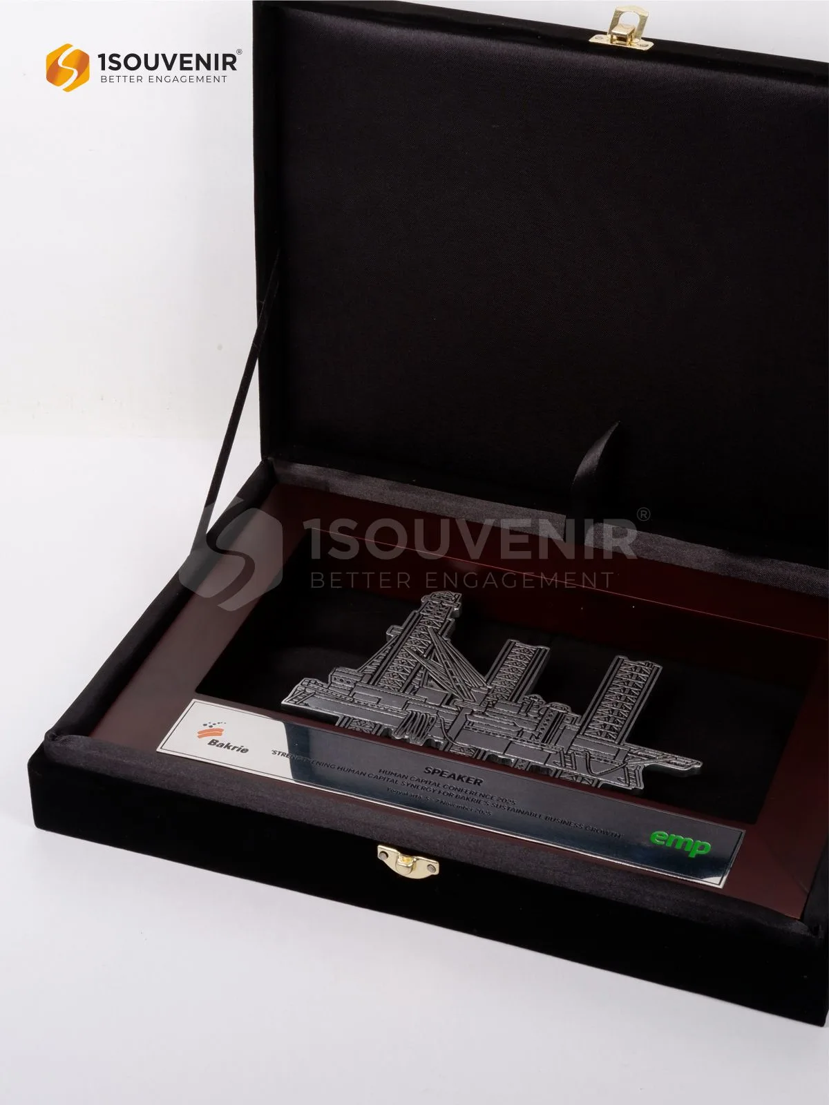 Plakat Frame Logam Human Capital Conference Apresiasi dari Bakrie untuk Pembicara DETAIL2-PF284 Plakat Frame Logam Human Capital Conference