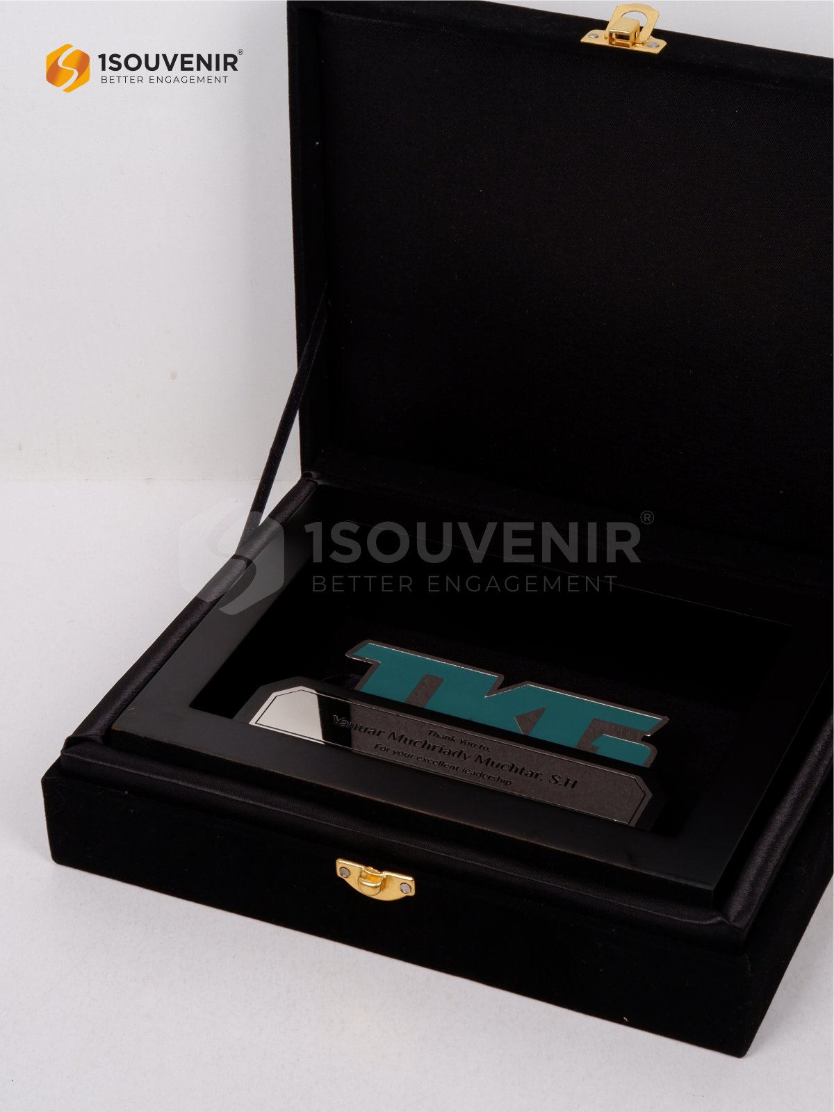 Plakat Frame Kayu Apresiasi Kepemimpinan TKG DETAIL2-PF287 Plakat Frame Kayu Apresiasi Kepemimpinan