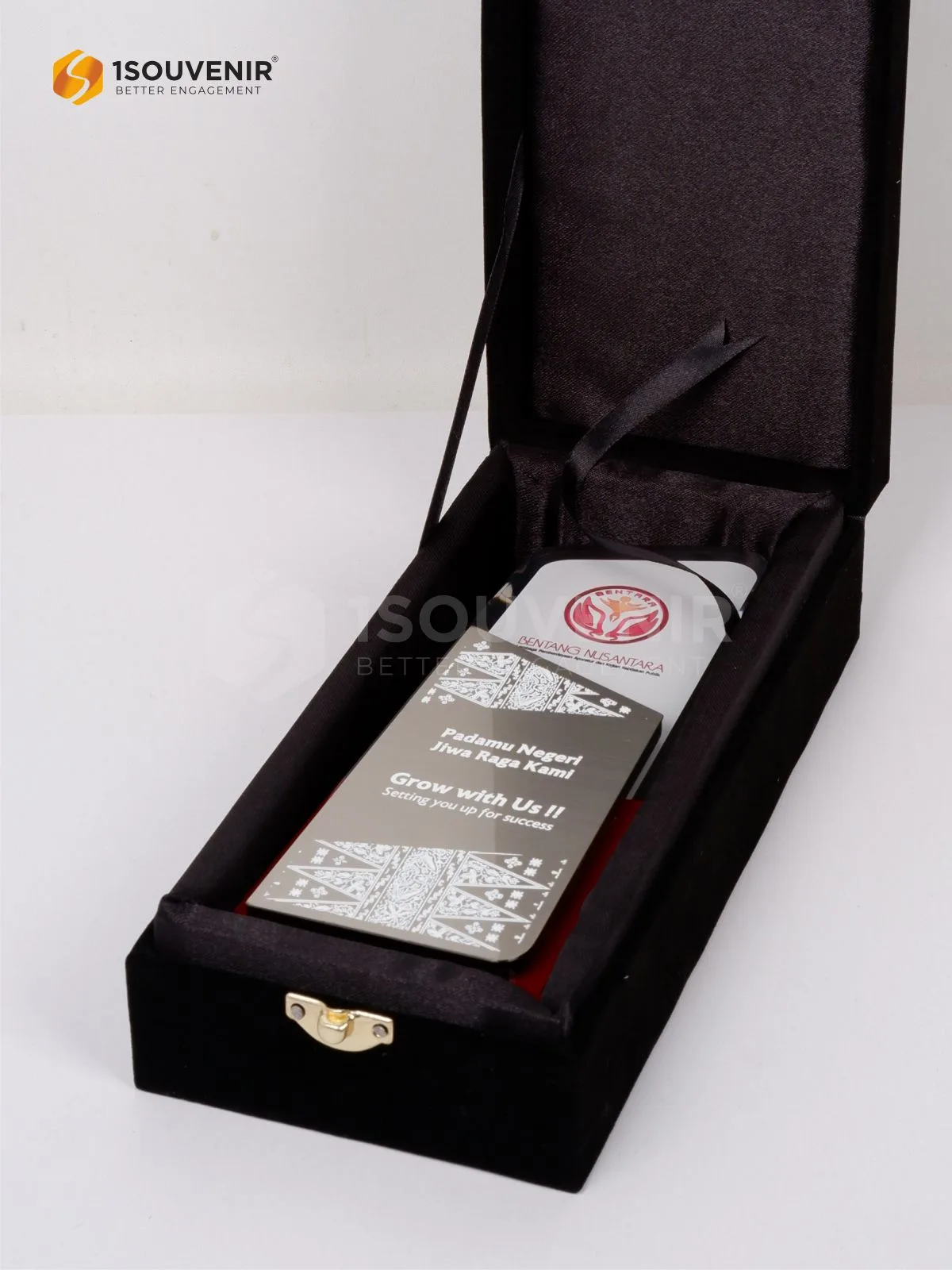 Plakat Resin Kenang-kenangan dari Bentang Nusantara DETAIL2-PR333 Plakat Resin Bentang Nusantara