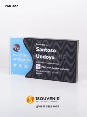 Plakat Kayu Akrilik Penghargaa...