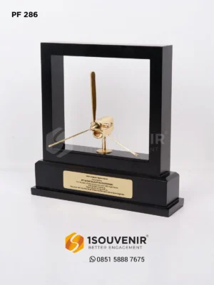 Plakat Frame Kayu Apresiasi Partner…