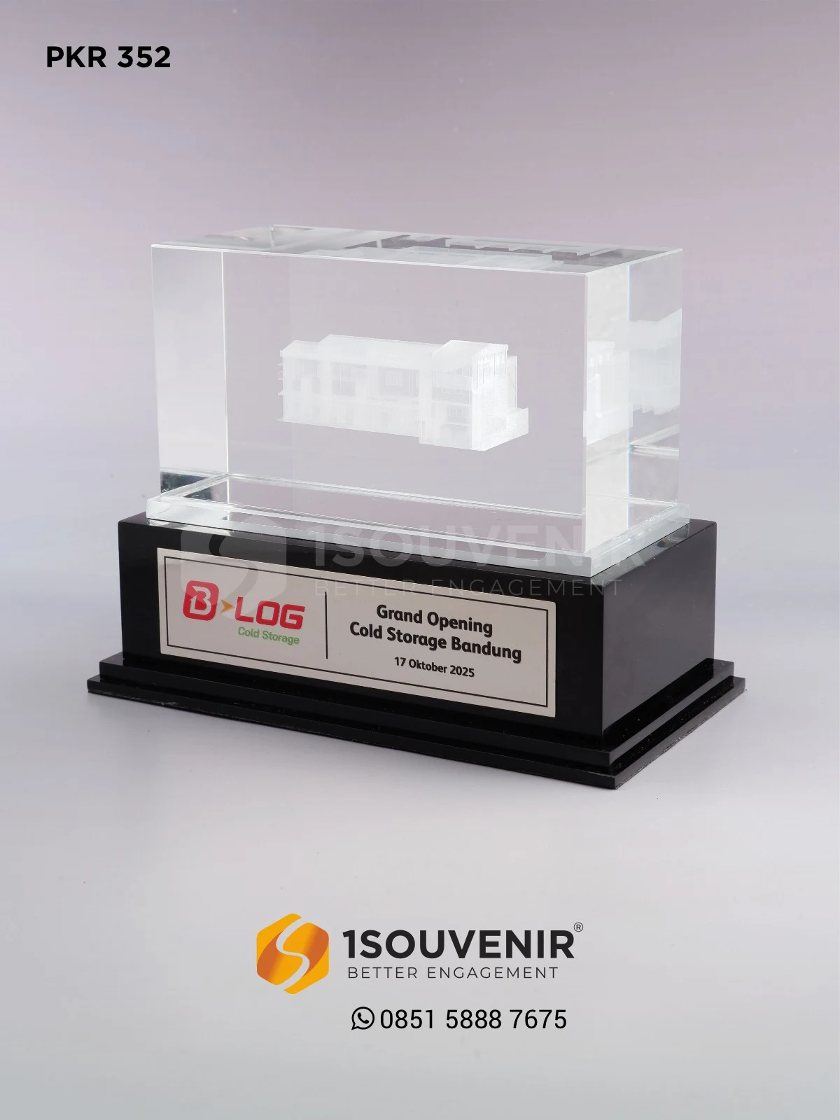 PKR352 Plakat Kristal B-Log