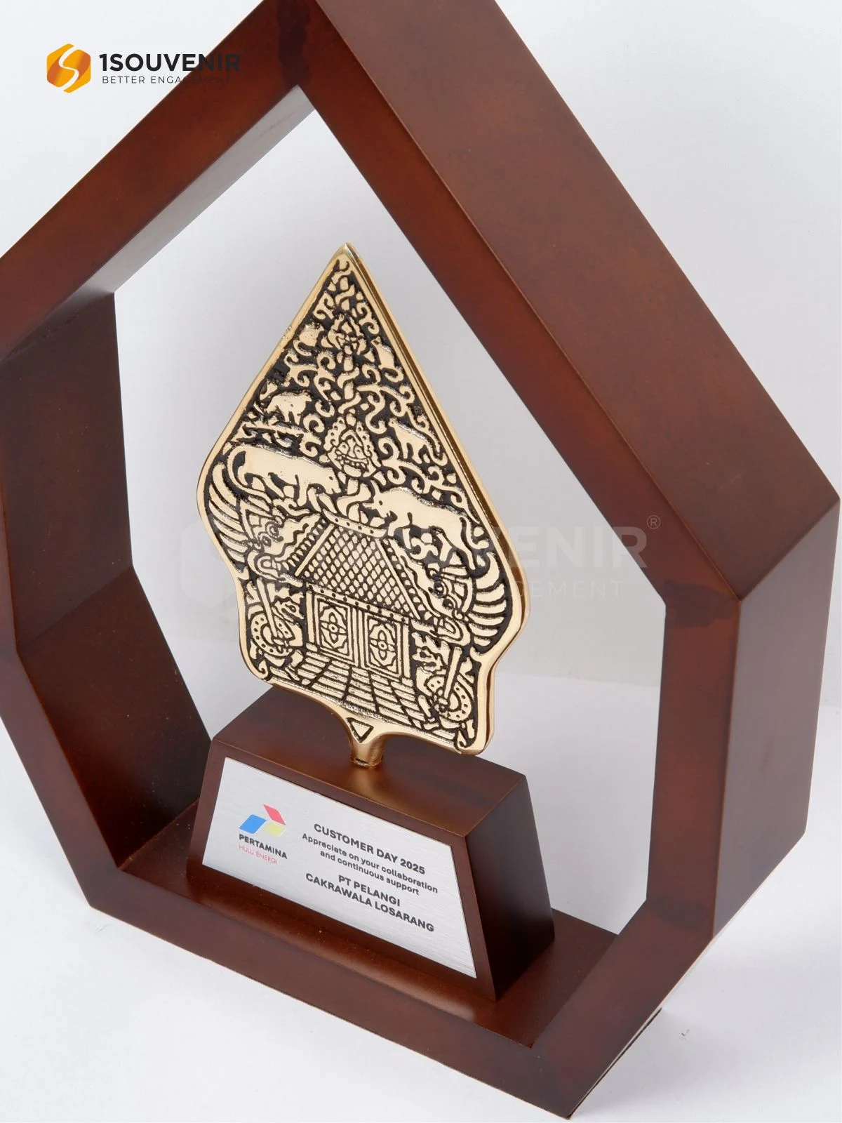 DETAIL-PF295 Plakat Frame Kayu Gunungan Customer Day 2025