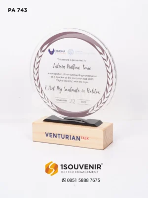 Plakat Akrilik Venturian Talk 2025:...